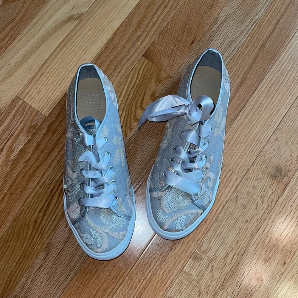 Kaari Blue NWOT❗️Haven Sequin Ribbon Tie Sneakers
